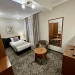 Calista 4*