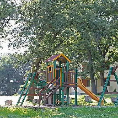 Calista מלון סטארוזגורסקי באני